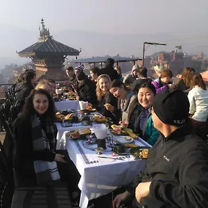 ** Gasthuis Sunny And Cafe Nepal